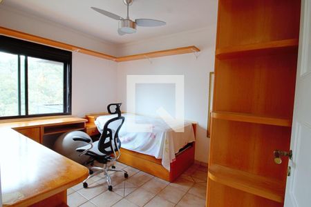 Apartamento à venda com 170m², 4 quartos e 3 vagasQuarto 4