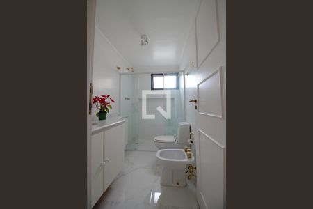 Apartamento à venda com 170m², 4 quartos e 3 vagasBanheiro da Suíte 1