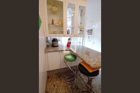 Apartamento à venda com 170m², 4 quartos e 3 vagasCopa