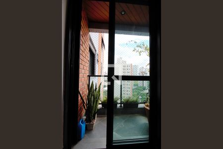 Apartamento à venda com 170m², 4 quartos e 3 vagasVista da Suíte 1