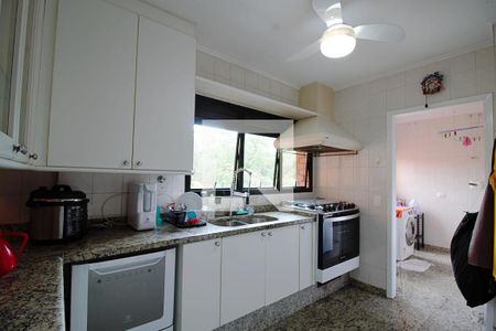 Apartamento à venda com 170m², 4 quartos e 3 vagasCozinha