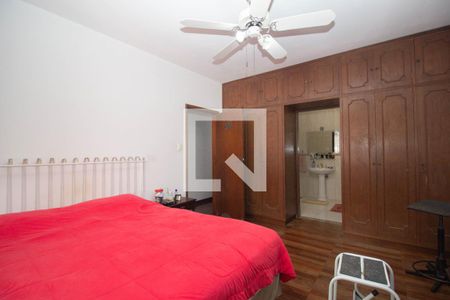 Casa à venda com 258m², 4 quartos e 2 vagasQuarto 4 - Suíte 3