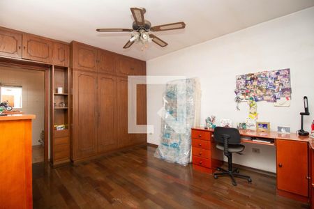 Casa à venda com 258m², 4 quartos e 2 vagasQuarto 2 - Suíte 1 