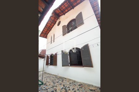 Casa à venda com 258m², 4 quartos e 2 vagasQuintal