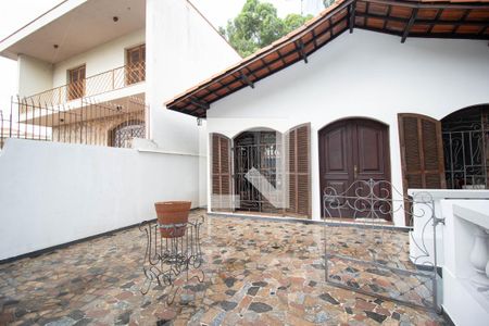 Casa à venda com 258m², 4 quartos e 2 vagasVaranda