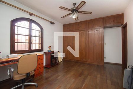 Casa à venda com 258m², 4 quartos e 2 vagasQuarto 3 - Suíte 2 