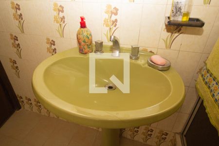 Casa à venda com 258m², 4 quartos e 2 vagasLavabo