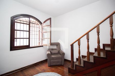 Casa à venda com 258m², 4 quartos e 2 vagasSala de Estar