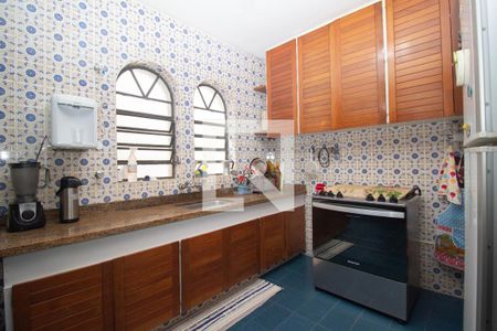 Casa à venda com 258m², 4 quartos e 2 vagasCozinha