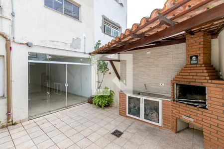 Casa à venda com 250m², 3 quartos e 2 vagasQuintal