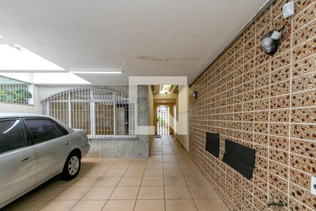 Casa à venda com 250m², 3 quartos e 2 vagasGaragem
