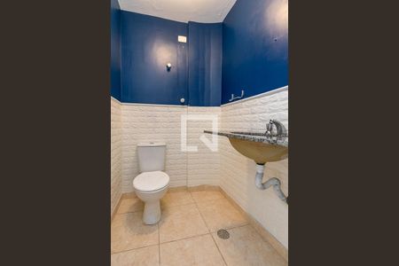 Casa à venda com 250m², 3 quartos e 2 vagasLavabo Salão