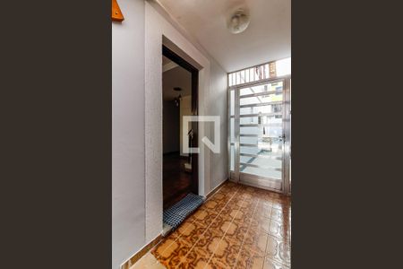 Casa para alugar com 115m², 3 quartos e 2 vagas Casa para alugar com 115m², 3 quartos e 2 vagasEntrada