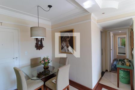 Apartamento à venda com 110m², 3 quartos e 1 vagaSalas