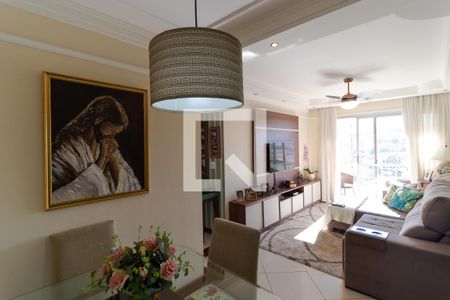 Apartamento à venda com 110m², 3 quartos e 1 vagaSalas