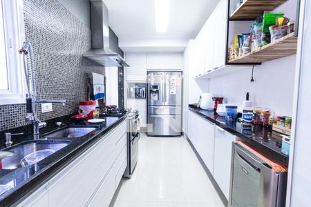 Apartamento à venda com 260m², 3 quartos e 3 vagas Apartamento à venda com 260m², 3 quartos e 3 vagasCozinha