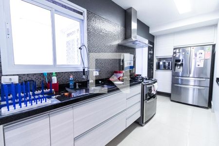 Apartamento à venda com 260m², 3 quartos e 3 vagas Apartamento à venda com 260m², 3 quartos e 3 vagasCozinha