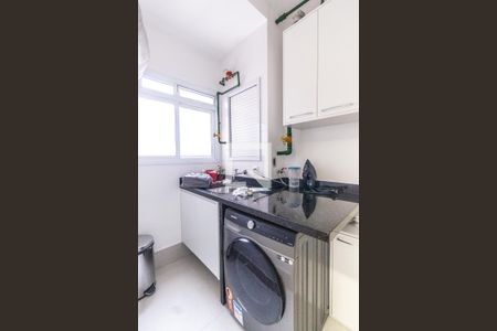 Apartamento à venda com 260m², 3 quartos e 3 vagas Apartamento à venda com 260m², 3 quartos e 3 vagasÁrea de serviço