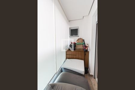 Apartamento à venda com 260m², 3 quartos e 3 vagas Apartamento à venda com 260m², 3 quartos e 3 vagasVaranda