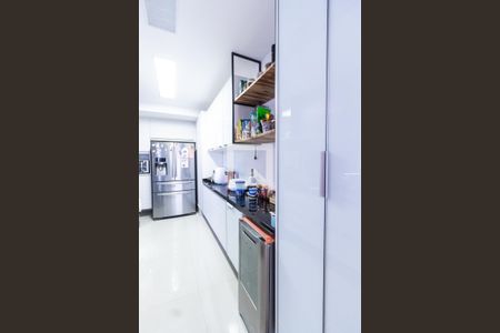 Apartamento à venda com 260m², 3 quartos e 3 vagas Apartamento à venda com 260m², 3 quartos e 3 vagasCozinha