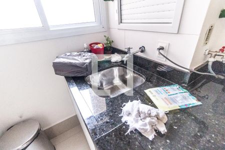 Apartamento à venda com 260m², 3 quartos e 3 vagas Apartamento à venda com 260m², 3 quartos e 3 vagasÁrea de serviço