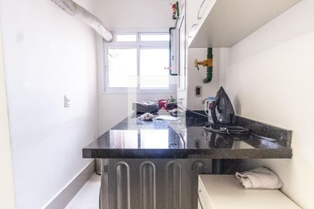 Apartamento à venda com 260m², 3 quartos e 3 vagas Apartamento à venda com 260m², 3 quartos e 3 vagasÁrea de serviço