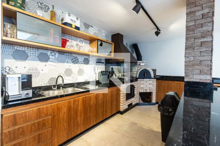 Apartamento à venda com 260m², 3 quartos e 3 vagas Apartamento à venda com 260m², 3 quartos e 3 vagasChurrasqueira