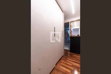 Apartamento à venda com 260m², 3 quartos e 3 vagas Apartamento à venda com 260m², 3 quartos e 3 vagasQuarto 3