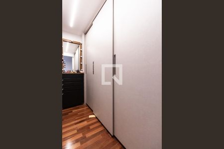 Apartamento à venda com 260m², 3 quartos e 3 vagas Apartamento à venda com 260m², 3 quartos e 3 vagasQuarto 3