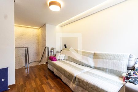 Apartamento à venda com 260m², 3 quartos e 3 vagas Apartamento à venda com 260m², 3 quartos e 3 vagasQuarto de serviço