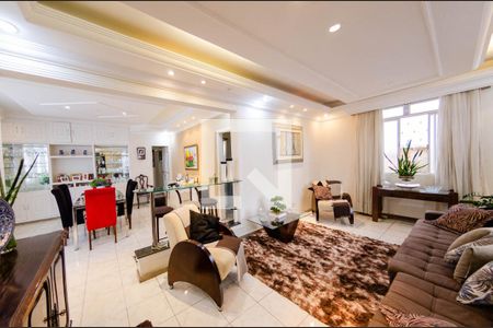 Sala de casa à venda com 6 quartos, 360m² em Alto Caiçaras, Belo Horizonte
