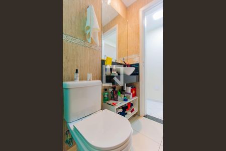 Banheiro 1 de casa para alugar com 2 quartos, 200m² em Parque São Lucas, São Paulo