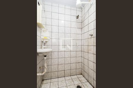 Banheiro de casa para alugar com 1 quarto, 20m² em Vila Pedro Moreira, Guarulhos