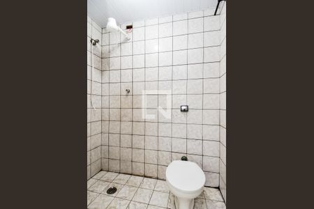 Banheiro de casa para alugar com 1 quarto, 20m² em Vila Pedro Moreira, Guarulhos