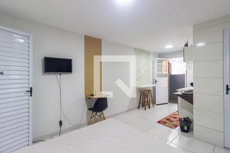 Quarto de casa para alugar com 1 quarto, 18m² em Jaguaré, São Paulo