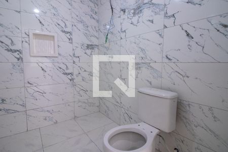 Casa à venda com 140m², 2 quartos e 3 vagas Casa à venda com 140m², 2 quartos e 3 vagasBanheiro do Quarto 1