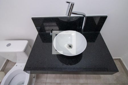 Casa à venda com 140m², 2 quartos e 3 vagas Casa à venda com 140m², 2 quartos e 3 vagasLavabo