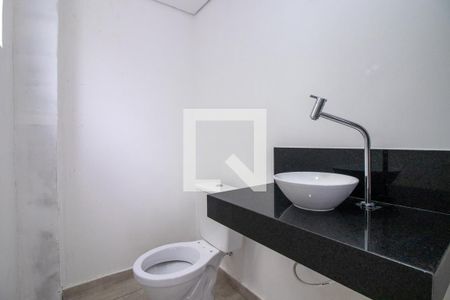 Casa à venda com 140m², 2 quartos e 3 vagas Casa à venda com 140m², 2 quartos e 3 vagasLavabo
