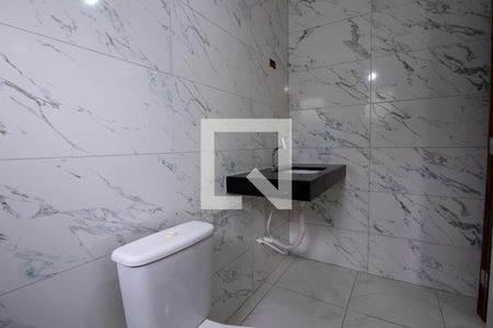 Casa à venda com 140m², 2 quartos e 3 vagas Casa à venda com 140m², 2 quartos e 3 vagasBanheiro do Quarto 2