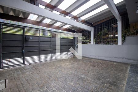 Casa à venda com 140m², 2 quartos e 3 vagas Casa à venda com 140m², 2 quartos e 3 vagasGaragem
