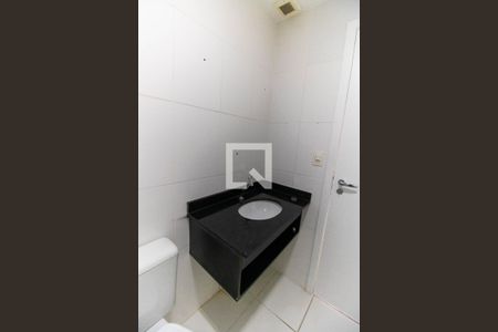 Apartamento para alugar com 69m², 2 quartos e 1 vaga Apartamento para alugar com 69m², 2 quartos e 1 vagaBanheiro da Suíte