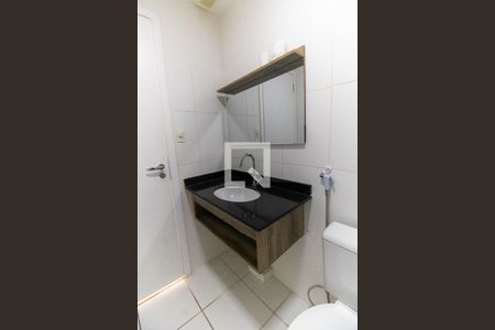 Apartamento para alugar com 69m², 2 quartos e 1 vaga Apartamento para alugar com 69m², 2 quartos e 1 vagaBanheiro Social