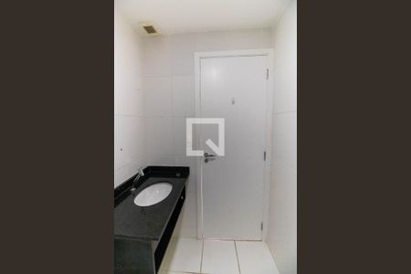 Apartamento para alugar com 69m², 2 quartos e 1 vaga Apartamento para alugar com 69m², 2 quartos e 1 vagaBanheiro da Suíte