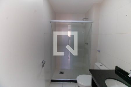 Apartamento para alugar com 69m², 2 quartos e 1 vaga Apartamento para alugar com 69m², 2 quartos e 1 vagaBanheiro da Suíte