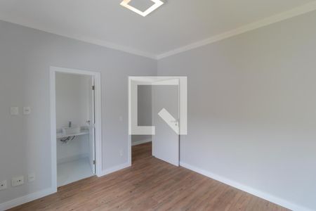 Casa de condomínio à venda com 196m², 3 quartos e 4 vagas Casa de condomínio à venda com 196m², 3 quartos e 4 vagasSuíte 03