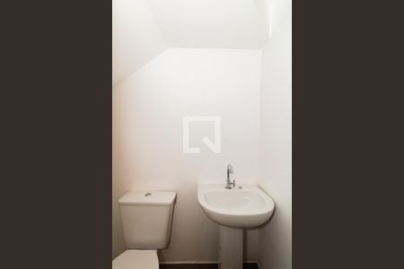 Casa de condomínio à venda com 80m², 2 quartos e 1 vagaLavabo