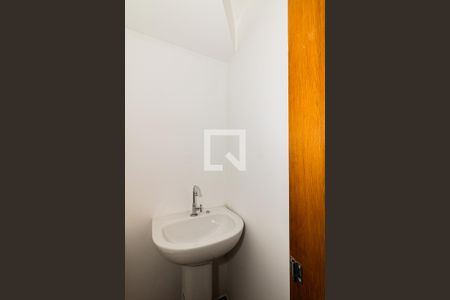 Casa de condomínio à venda com 80m², 2 quartos e 1 vagaLavabo