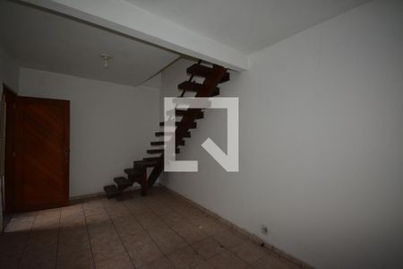 Sala de casa para alugar com 2 quartos, 65m² em Marechal Hermes, Rio de Janeiro