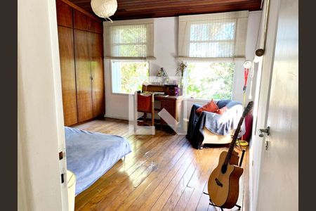 Casa à venda com 542m², 4 quartos e 4 vagas