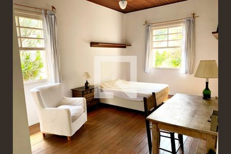 Casa à venda com 542m², 4 quartos e 4 vagas